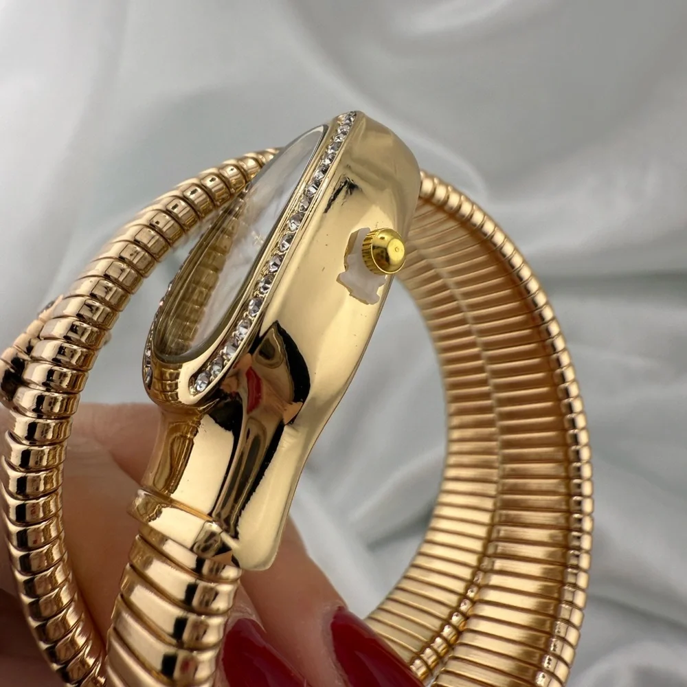 Serpent serpentine Gold Coil Wrap Bracelet Watch Vintage Snake-Inspired Design - Picture 3 of 8